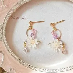 No.388　キュートなリボンカール　紫　本物のお花のピアス　イヤリング