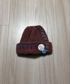 レッドニット帽