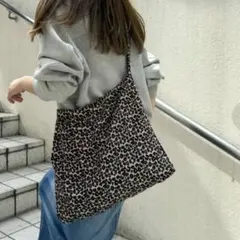 CANAL JEAN トートバッグ レオタードヒョウ柄 大容量 古着レディースのサムネイル