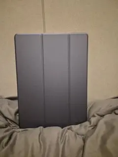 Apple iPad 本体 スペースグレー カバー付き