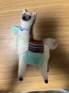 フェルト　アルパカ　置物 カラフル