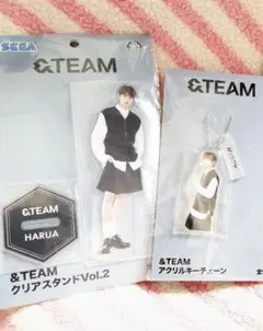 &TEAM HARUA クリアスタンドとキーチェーン