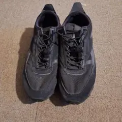リーボック　黒いメッシュスニーカー24cm