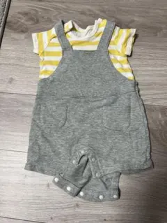 UNIQLO ベビー　ロンパース