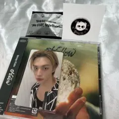 StrayKids ヒョンジン　Hollow オフイベ　展示会　バッチ