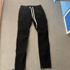 ブラックカーゴパンツ ジッパー付き