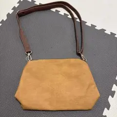 D.KELLY ブラウン キャメル　ショルダーバッグ