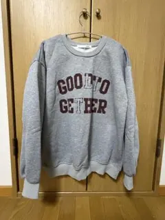 グレー プリント入り トレーナー・スカートセット