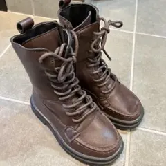美品　キッズ　レースアップブーツ　18センチ