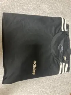 adidas 黒 Tシャツ Mサイズ ストライプ