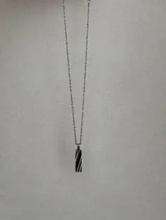 【サージカルステンレス】プレートストライプデザインネックレス