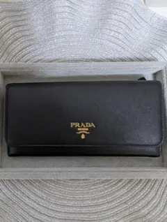 PRADA サフィアーノレザー 長財布 ブラックのサムネイル