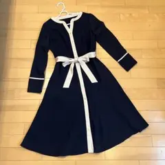 【TONAL】芸能人多数着用 ネイビー　ワンピースのサムネイル