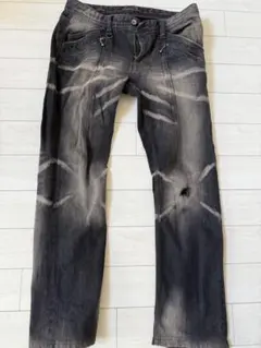ダメージ加工スリムフィットブラックデニム