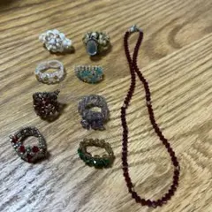 手作りビーズリングセットとネックレス