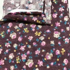 ニット　花柄　ワイン系カラー