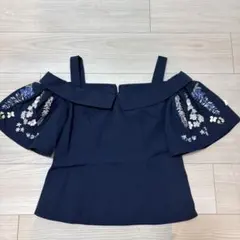 Chesty♡ネイビー オフショルダー 花柄刺繍 シャツ