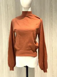 チ*ル様 moment+　新品未使用タグ付き　オレンジ ハイネック ニット 長袖