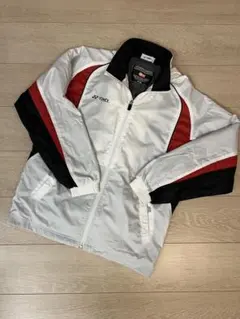 YONEX フード付きジャケット ホワイト/レッド/ブラック　ウィンドブレーカー