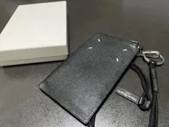 メゾンマルジェラ　スマホショルダー