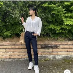 Item thumbnail for item adeb29f4-72f7-4880-be14-644e0e1ebf39