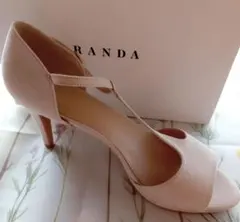 RANDA スエードTストラップサンダル　ベージュ　説明お読みくださいのサムネイル