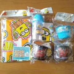 カーズ スヌーピー コップ ミニオンズ レジャーシート おてふき おしぼりセット