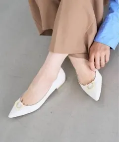 新品　LE TALON ポインテッドマーブルモチーフフラット　ナチュラル　22㎝