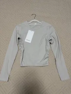 ルルレモン Tシャツ