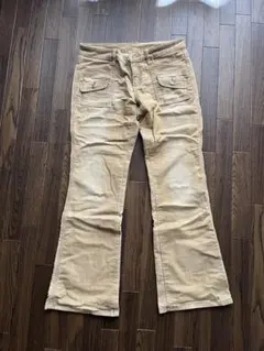 ベージュ フレアパンツ バックポケット付き
