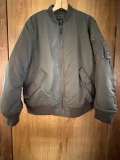 ユニクロ MA-1 ブルゾン オリーブ XLサイズ 美品