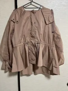 ルイルエブティック ピンクベージュ マウンテンパーカー