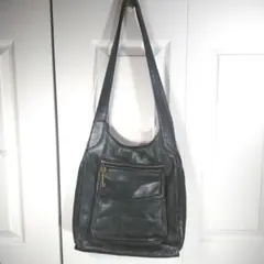 レザーショルダーバッグ