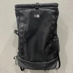 NEW ERA ニューエラ　ロールトップ　26L バックパック リュックサック NEW ERA・ニューエラ ロールトップパック 26L（ブラック） | daze & easy