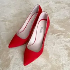 美品！美ライン！vogli♡ポインテッドパンプスのサムネイル