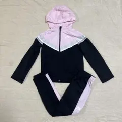 美品　NIKE 140cm 上下セットアップ　ジャージ　スポーツウェア　女の子