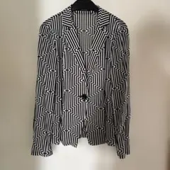 pierre cardin テーラードジャケット　4月のみ割引！のサムネイル