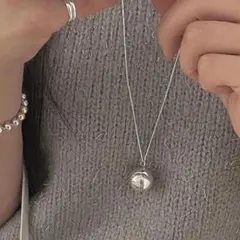 メタルボールネックレス ロングネックレス 銀色 シルバー 高見え No85