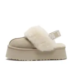 UGG ベージュ 厚底スライドサンダル