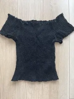 オフショルダー 黒 半袖 トップス