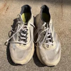 アディゼロ ボストン12