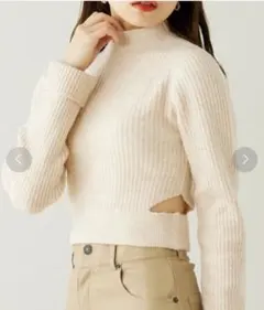 Chico 【2022AW】ハイネックウエストスリットデザインニット