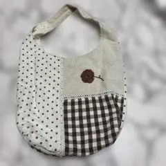 ドット柄とチェック柄のトートバッグ