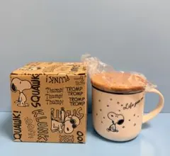 【新品・箱付き】スヌーピー マグカップ 木製ふた付き Peanuts（ホワイト）
