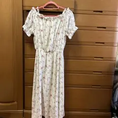 フラワープリント オフショルダー ワンピース INGNI