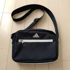 アディダス　ショルダーバッグ