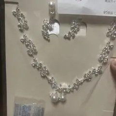 ブライダルアクセサリー ネックレスとイヤリングセット