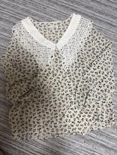 新品♡ jumnlle 長袖ブラウス 花柄 レース襟　ビックカラー　フリルのサムネイル