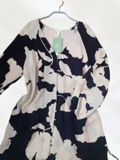 H&M　ボリューム袖ロングワンピース　新品　Lのサムネイル