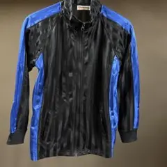 黒と青のストライプデザインジャージ 150サイズ